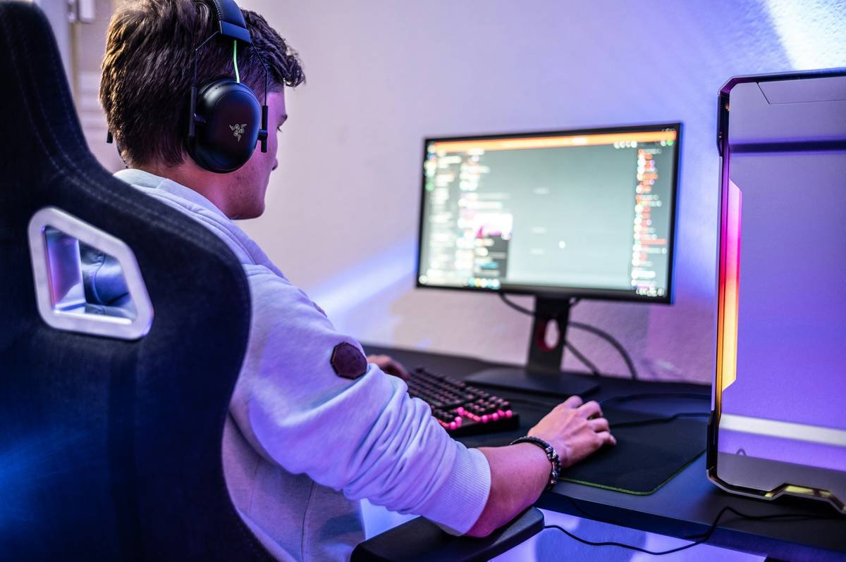 Is a Game Programming and Development Degree Worth It for Aspiring C++ Game Devs?